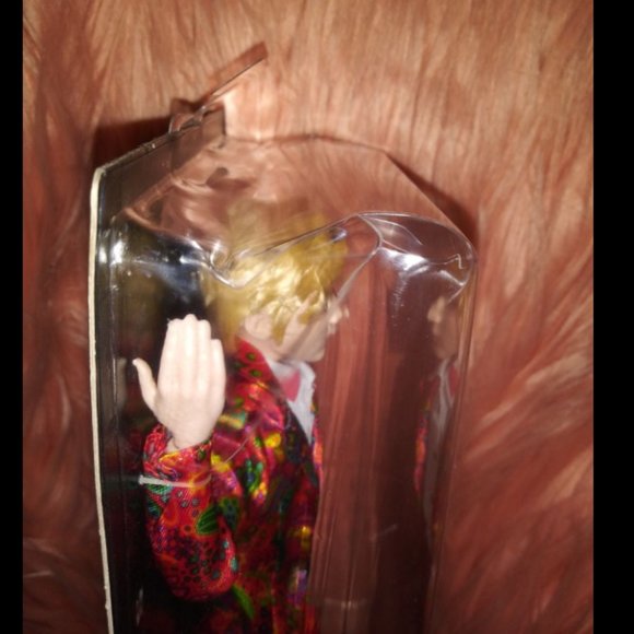 Official BTS V Doll - Picture 9 of 12